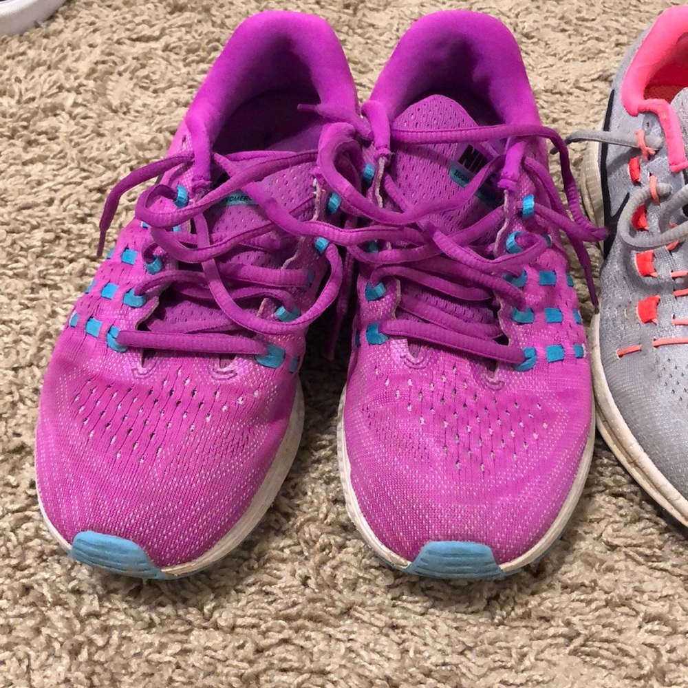 Nike tennis shoe bundle